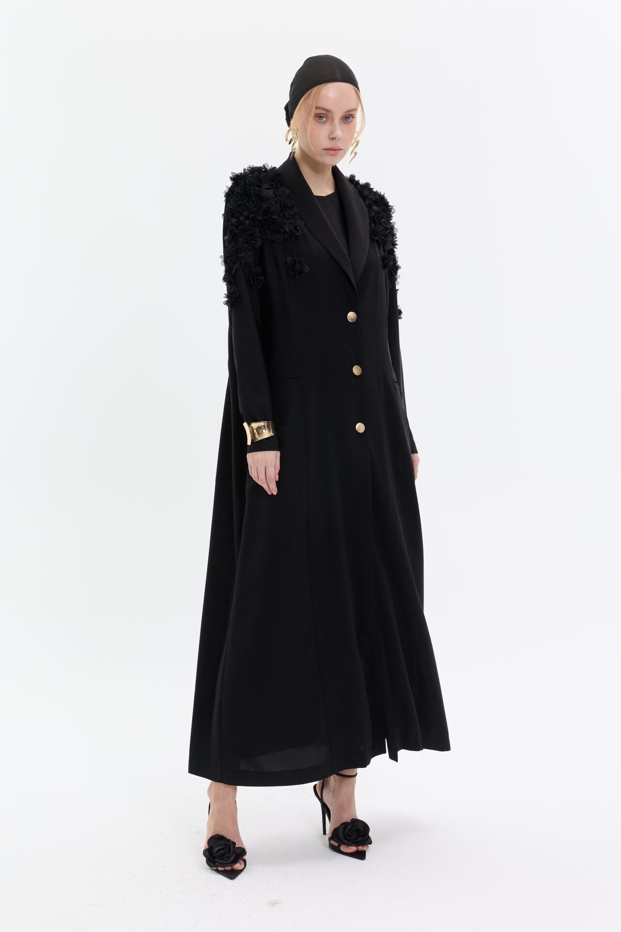 2026 Siyah Omuz Gül Abaya+Uzun İç Elbise