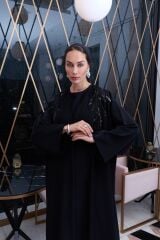 2005 Siyah Omuz Taş İşleme Abaya+Uzun İç Elbise+Şal